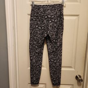 OLD NAVY Powersoft Active High Rise Medium Leggings